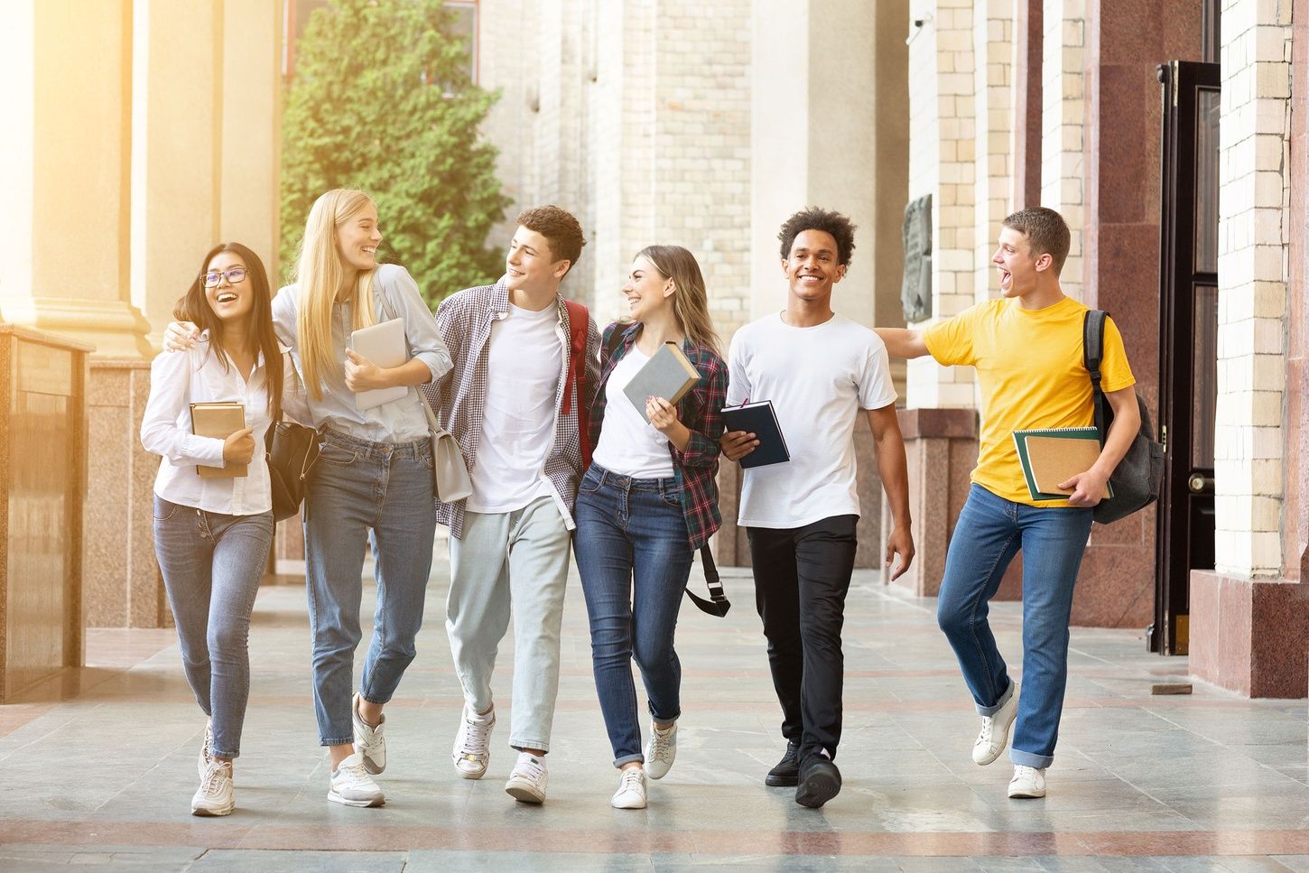 Cómo hacer amigos en la universidad empezando por las aulas