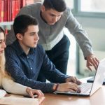 Becas para estudiantes que desean cursar doble titulación