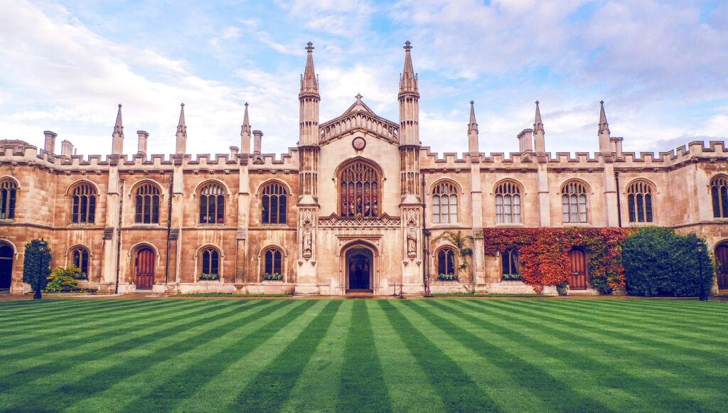 Exámenes Cambridge y Viajes al Extranjero
