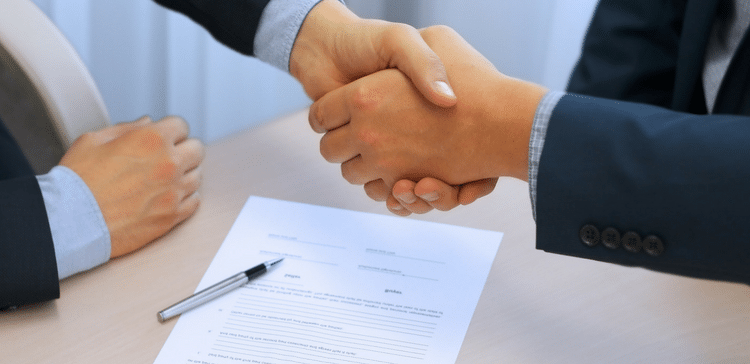 Tu primer contrato de trabajo hombre